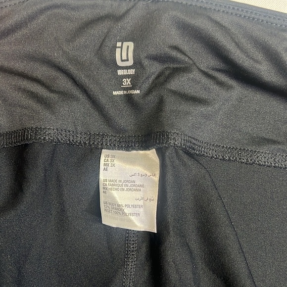 Ideology Women's Capri Leggings - Plus Sized 3X - Picture 8 of 8